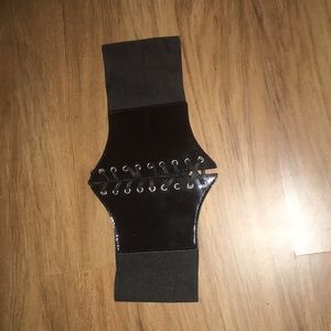 black one sized corcet